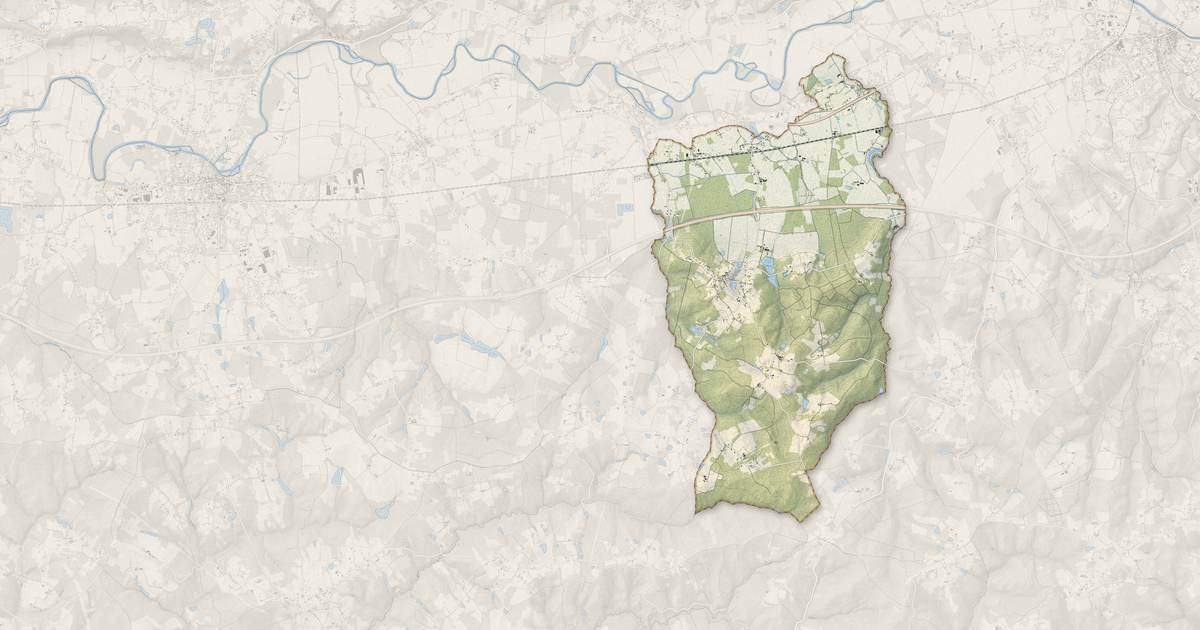 Portrait cartographique de Beaupouyet : relief, eau, forêts, bâti et voies, calculés à partir des données de l'IGN