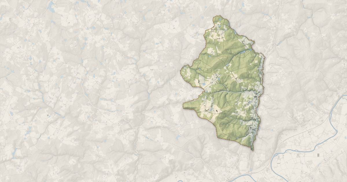 Portrait cartographique de Beauronne : relief, eau, forêts, bâti et voies, calculés à partir des données de l'IGN