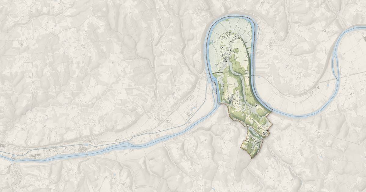 Portrait cartographique de Calès : relief, eau, forêts, bâti et voies, calculés à partir des données de l'IGN
