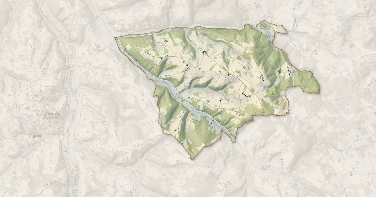 Portrait cartographique de Carves : relief, eau, forêts, bâti et voies, calculés à partir des données de l'IGN