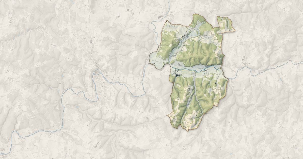Portrait cartographique de Condat-sur-Trincou : relief, eau, forêts, bâti et voies, calculés à partir des données de l'IGN