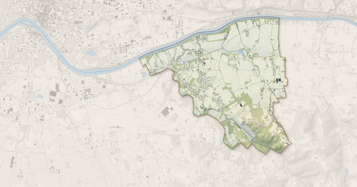 Portrait cartographique de Cours-de-Pile : relief, eau, forêts, bâti et voies, calculés à partir des données de l'IGN