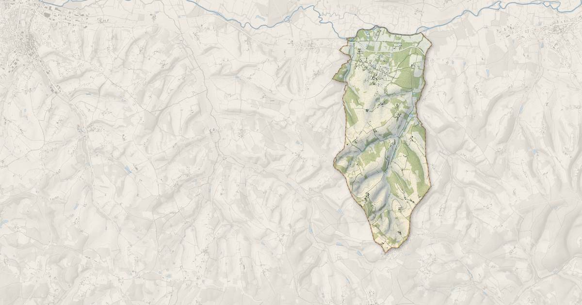 Portrait cartographique de Douchapt : relief, eau, forêts, bâti et voies, calculés à partir des données de l'IGN