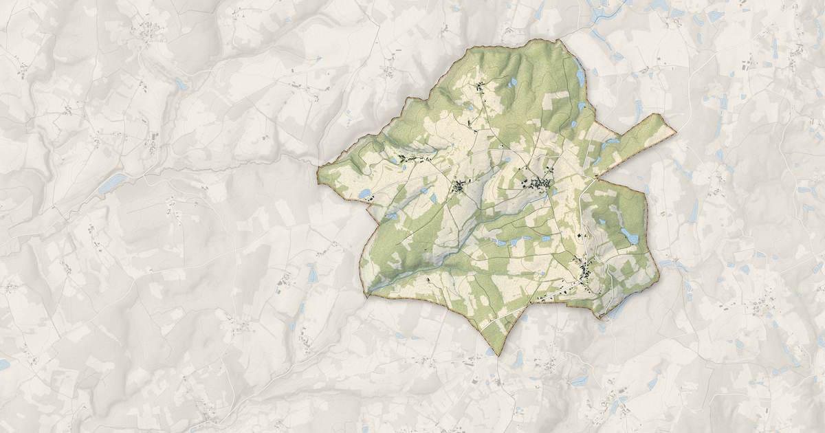 Portrait cartographique de Étouars : relief, eau, forêts, bâti et voies, calculés à partir des données de l'IGN