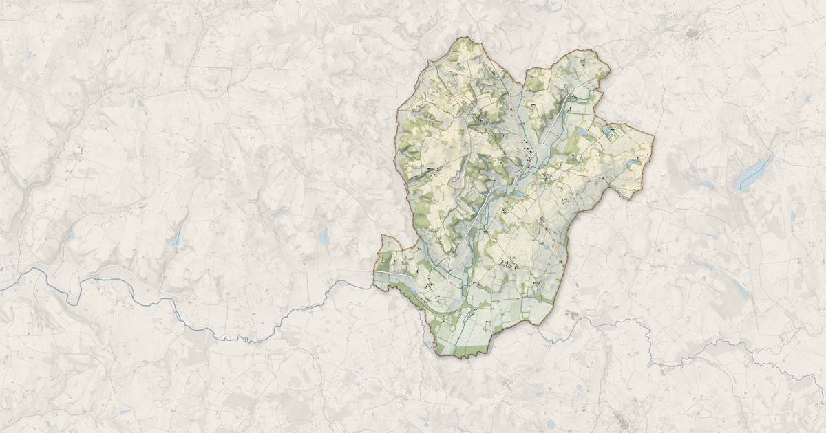 Portrait cartographique de Plaisance : relief, eau, forêts, bâti et voies, calculés à partir des données de l'IGN