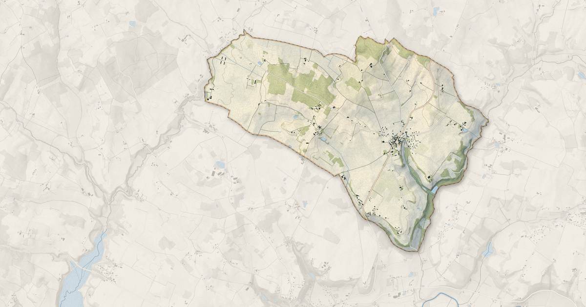 Portrait cartographique de Fonroque : relief, eau, forêts, bâti et voies, calculés à partir des données de l'IGN