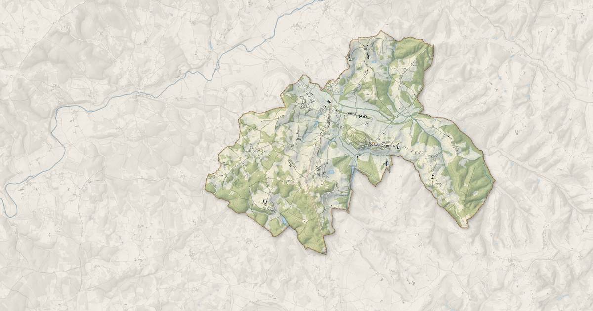Portrait cartographique de Hautefort : relief, eau, forêts, bâti et voies, calculés à partir des données de l'IGN