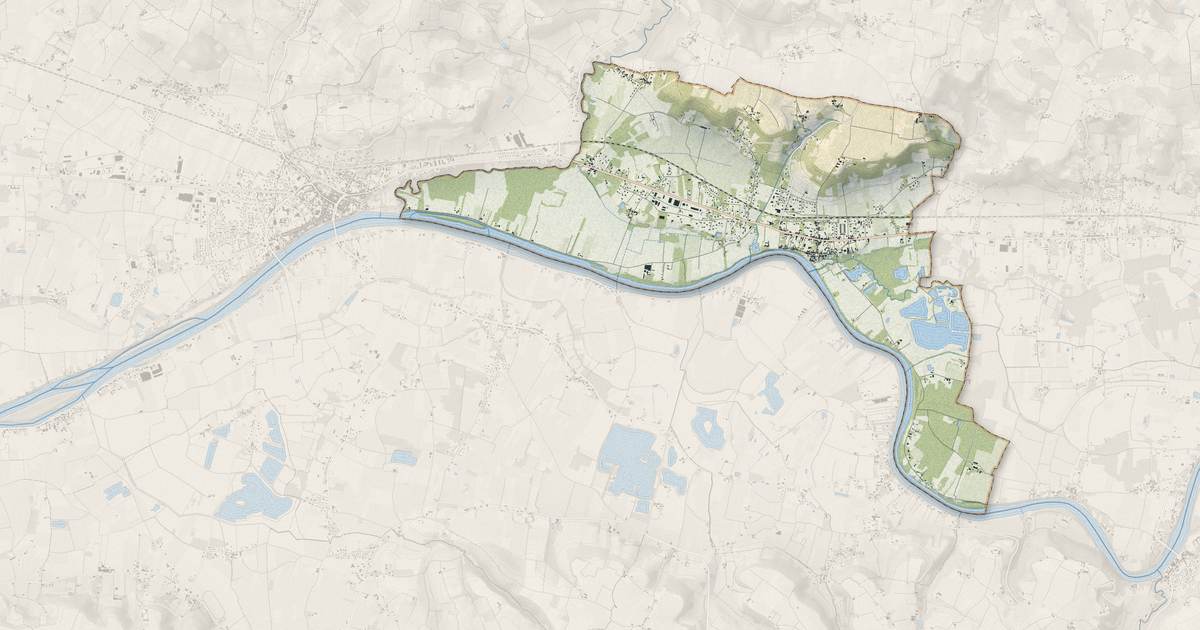 Portrait cartographique de Lamothe-Montravel : relief, eau, forêts, bâti et voies, calculés à partir des données de l'IGN