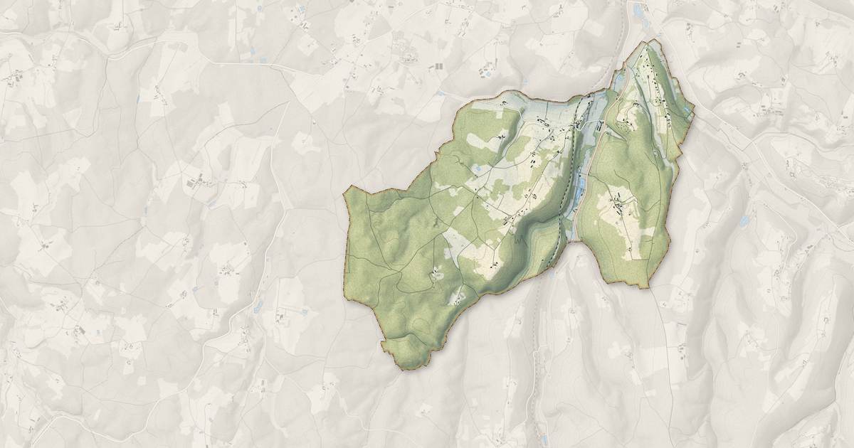 Portrait cartographique de Larzac : relief, eau, forêts, bâti et voies, calculés à partir des données de l'IGN