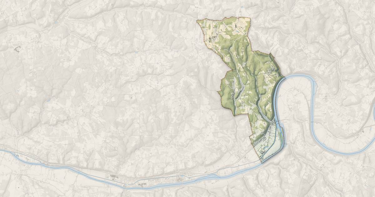 Portrait cartographique de Mauzac-et-Grand-Castang : relief, eau, forêts, bâti et voies, calculés à partir des données de l'IGN