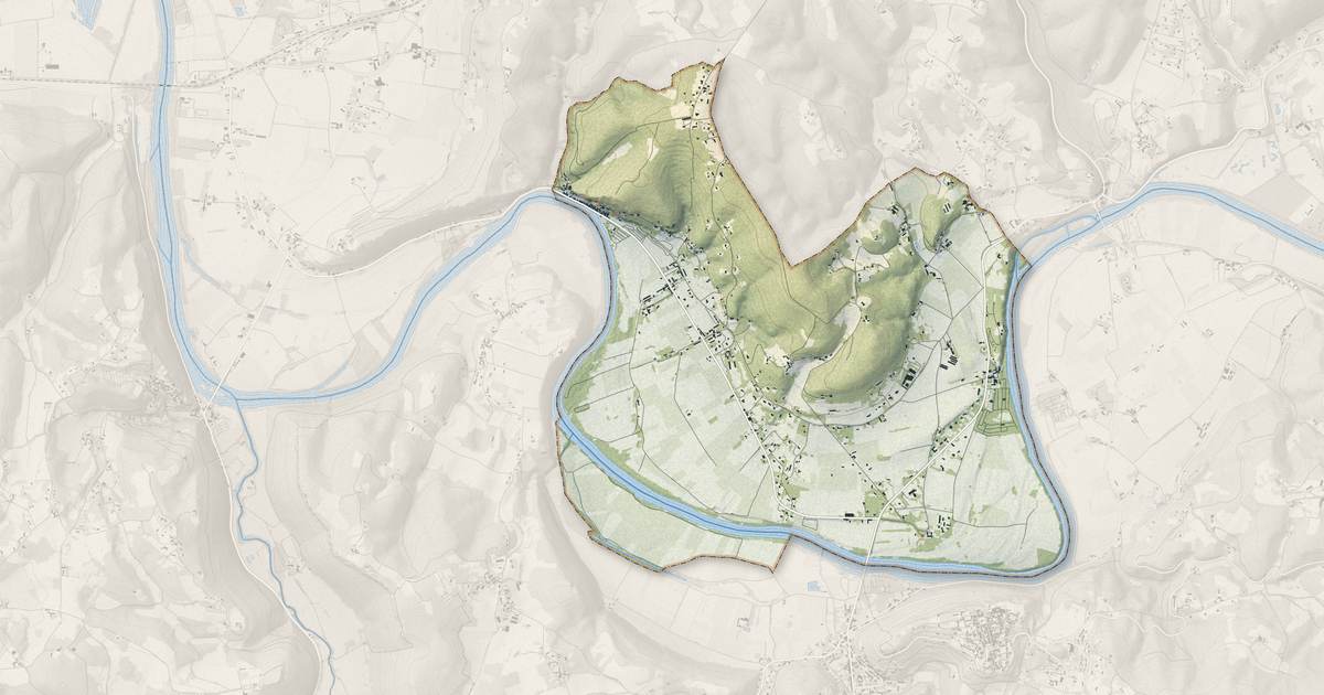 Portrait cartographique de La Roque-Gageac : relief, eau, forêts, bâti et voies, calculés à partir des données de l'IGN