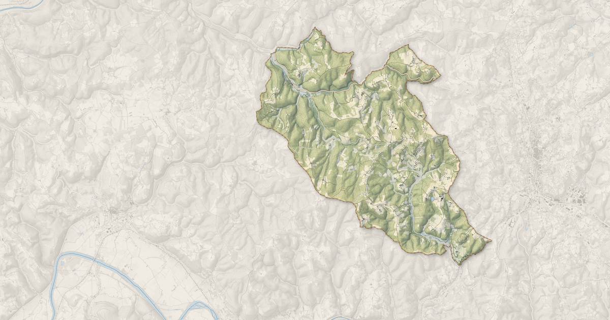Portrait cartographique de Saint-André-d'Allas : relief, eau, forêts, bâti et voies, calculés à partir des données de l'IGN