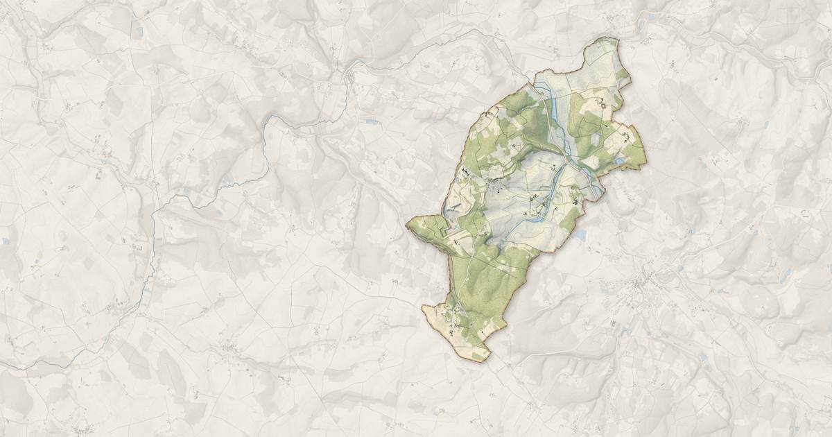 Portrait cartographique de Sainte-Croix-de-Mareuil : relief, eau, forêts, bâti et voies, calculés à partir des données de l'IGN