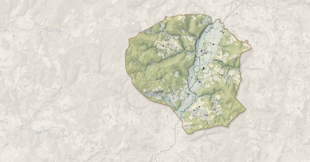 Portrait cartographique de Saint-Front-la-Rivière : relief, eau, forêts, bâti et voies, calculés à partir des données de l'IGN