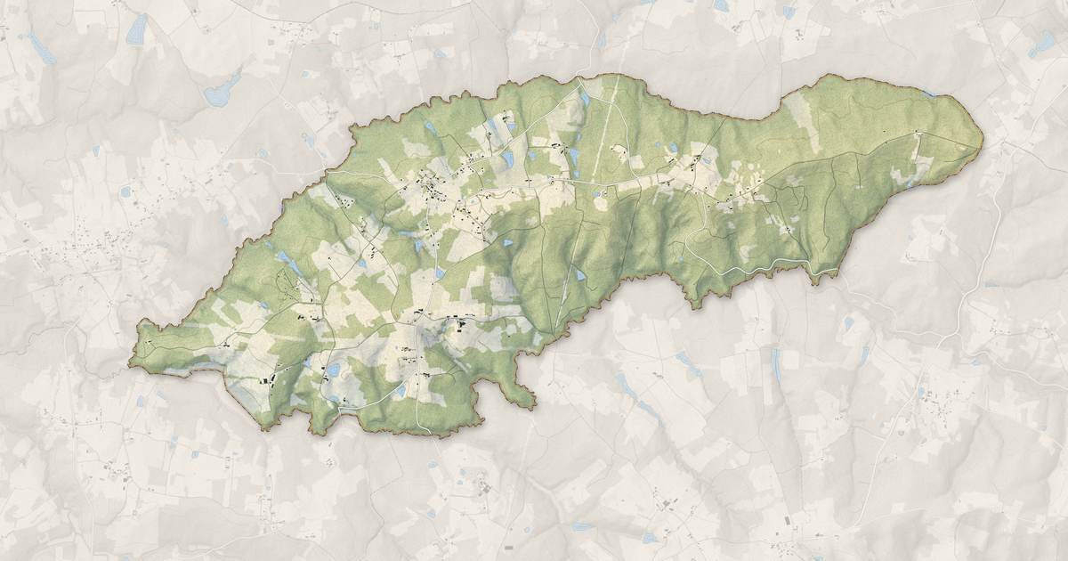 Portrait cartographique de Saint-Géraud-de-Corps : relief, eau, forêts, bâti et voies, calculés à partir des données de l'IGN