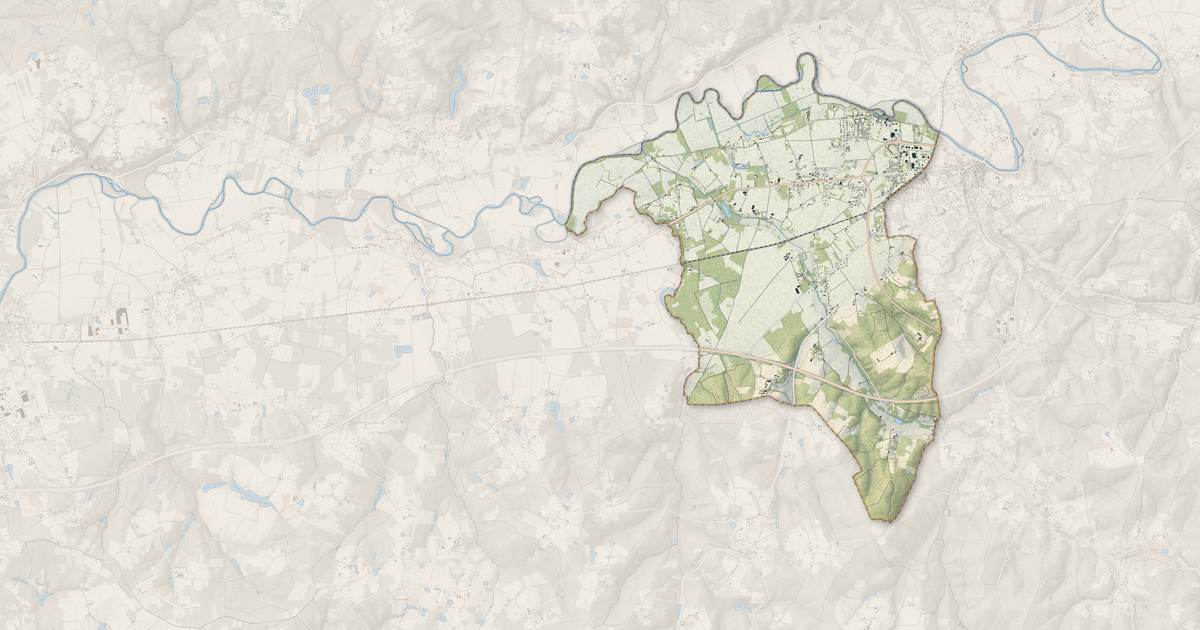 Portrait cartographique de Saint-Médard-de-Mussidan : relief, eau, forêts, bâti et voies, calculés à partir des données de l'IGN