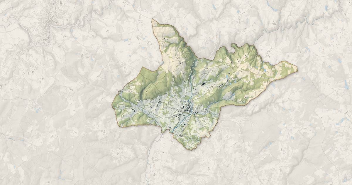 Portrait cartographique de Saint-Pardoux-la-Rivière : relief, eau, forêts, bâti et voies, calculés à partir des données de l'IGN