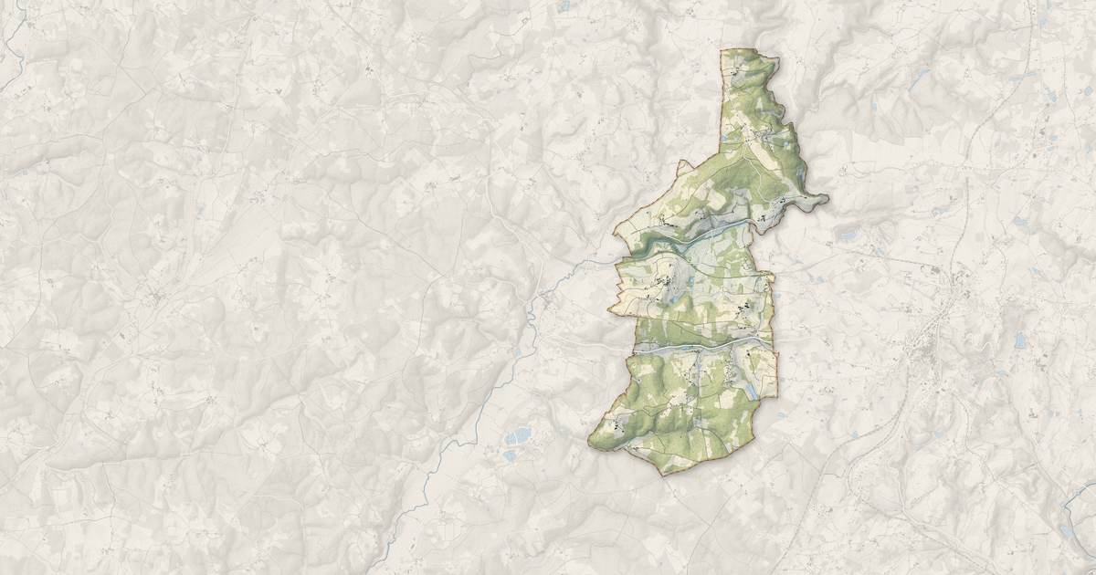 Portrait cartographique de Saint-Romain-et-Saint-Clément : relief, eau, forêts, bâti et voies, calculés à partir des données de l'IGN