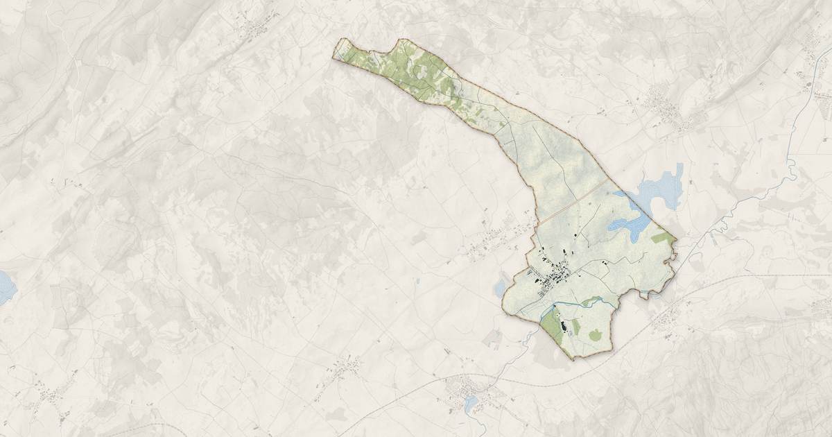 Portrait cartographique de Bannans : relief, eau, forêts, bâti et voies, calculés à partir des données de l'IGN
