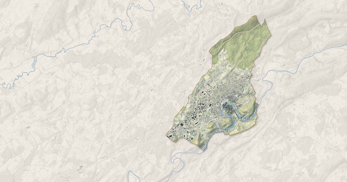 Portrait cartographique de Besançon : relief, eau, forêts, bâti et voies, calculés à partir des données de l'IGN