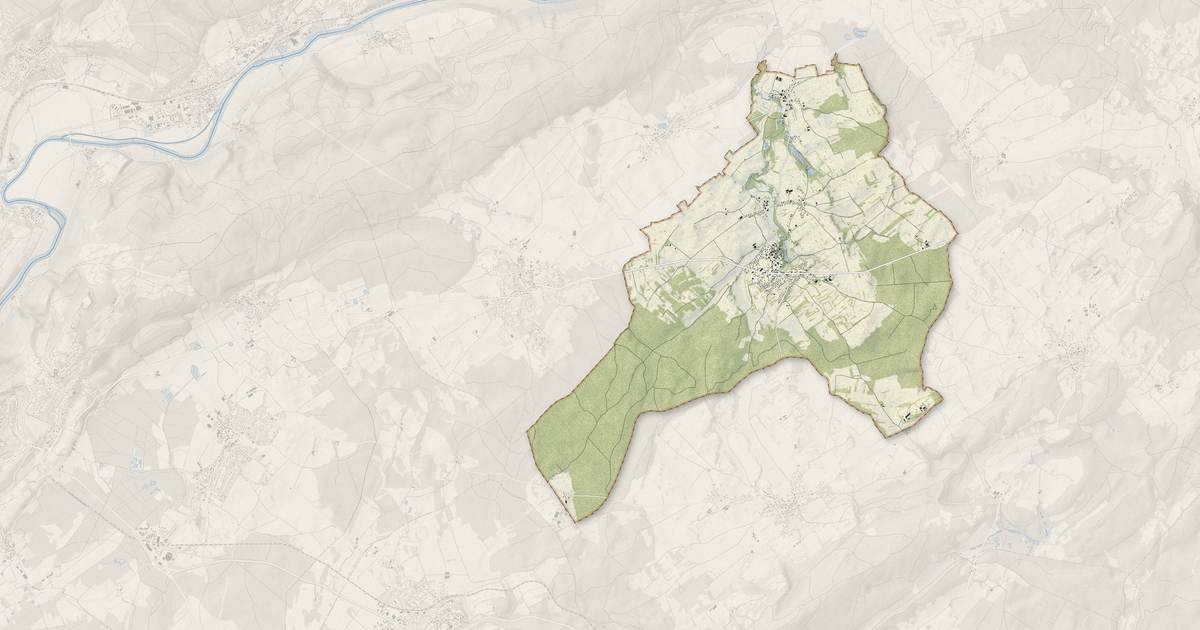 Portrait cartographique de Bouclans : relief, eau, forêts, bâti et voies, calculés à partir des données de l'IGN