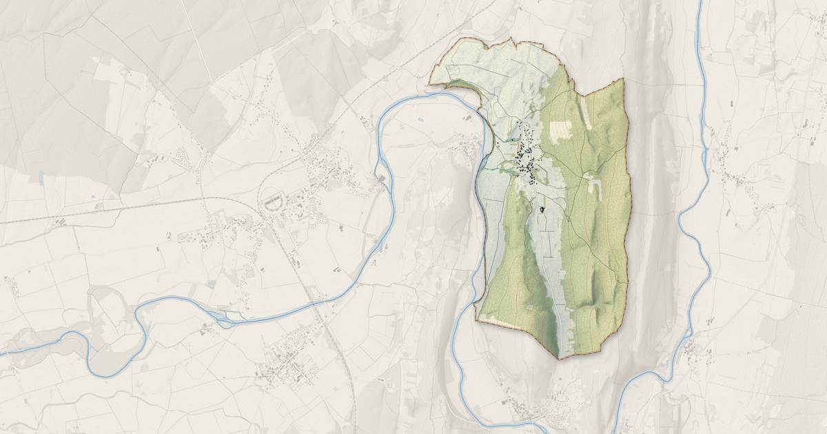 Portrait cartographique de Buffard : relief, eau, forêts, bâti et voies, calculés à partir des données de l'IGN