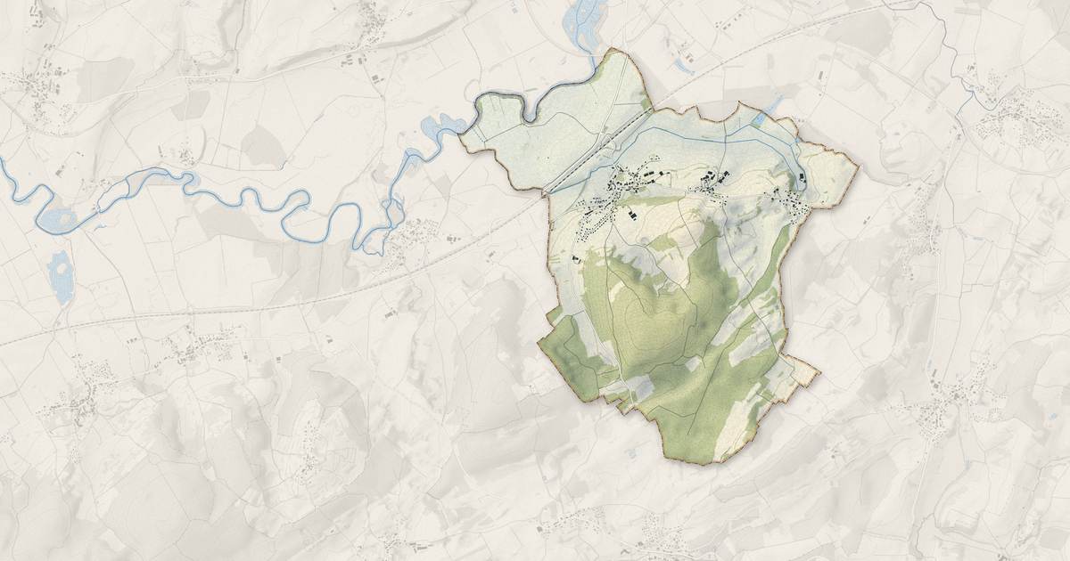 Portrait cartographique de Burgille : relief, eau, forêts, bâti et voies, calculés à partir des données de l'IGN