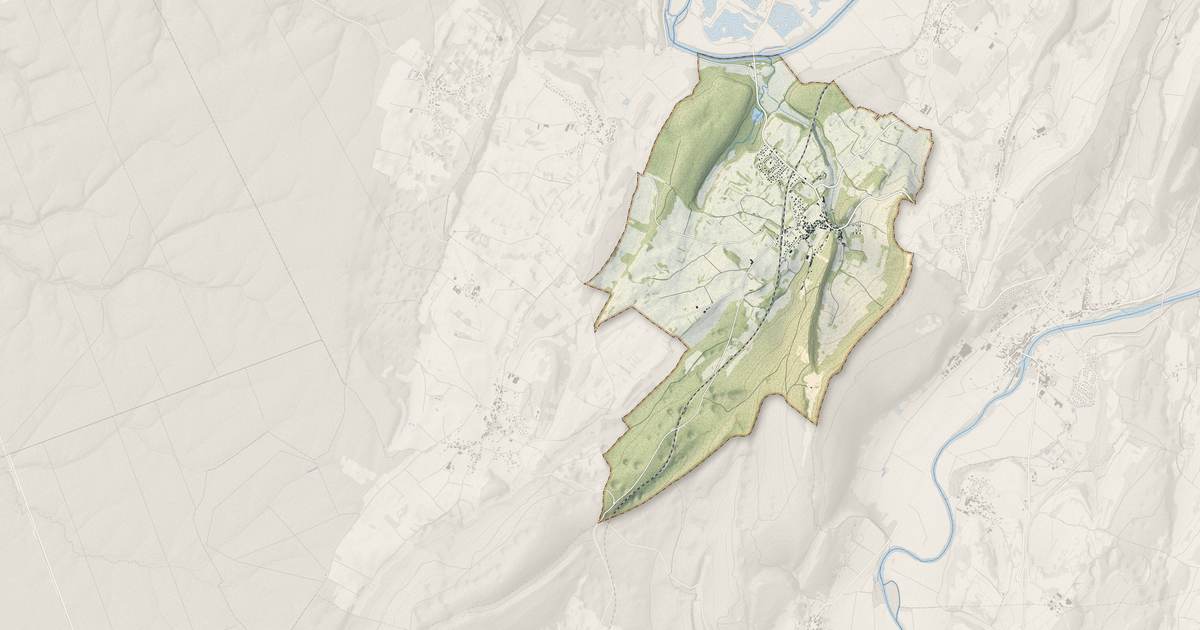 Portrait cartographique de Byans-sur-Doubs : relief, eau, forêts, bâti et voies, calculés à partir des données de l'IGN