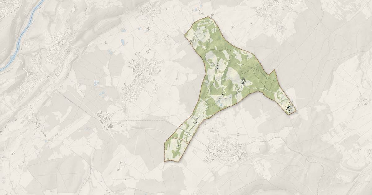 Portrait cartographique de La Chevillotte : relief, eau, forêts, bâti et voies, calculés à partir des données de l'IGN