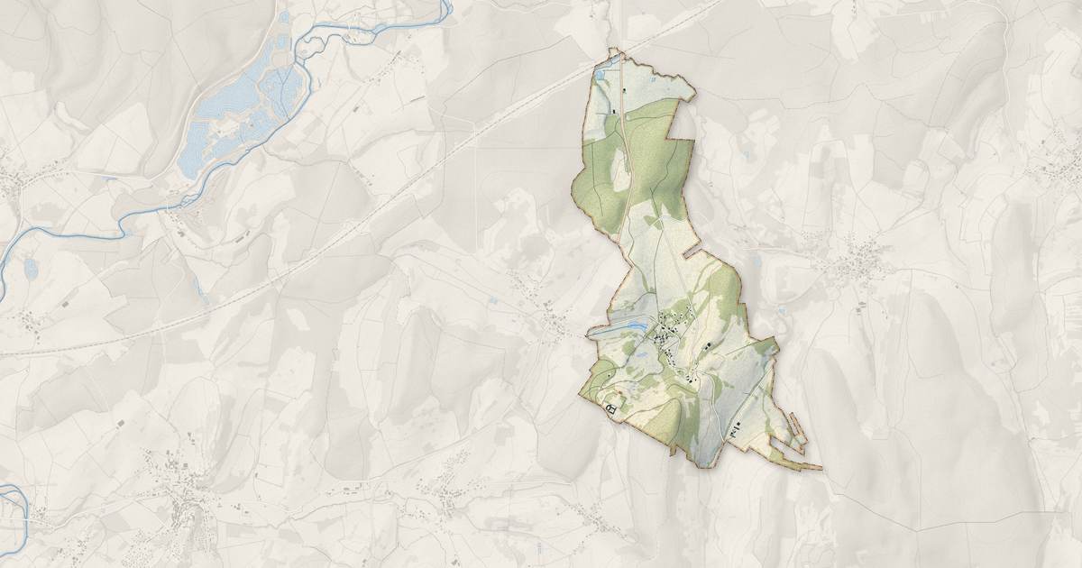 Portrait cartographique de Cubry : relief, eau, forêts, bâti et voies, calculés à partir des données de l'IGN