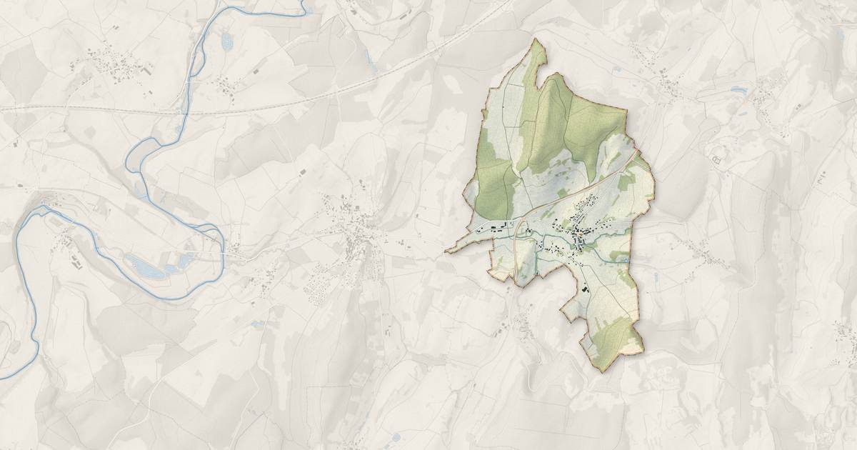 Portrait cartographique de Cuse-et-Adrisans : relief, eau, forêts, bâti et voies, calculés à partir des données de l'IGN