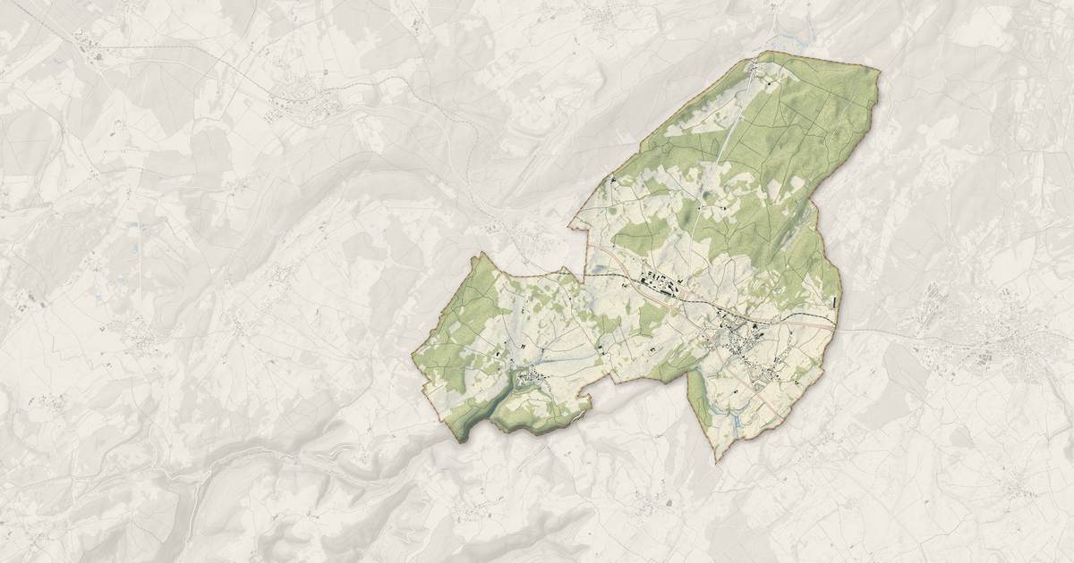 Portrait cartographique de Étalans : relief, eau, forêts, bâti et voies, calculés à partir des données de l'IGN