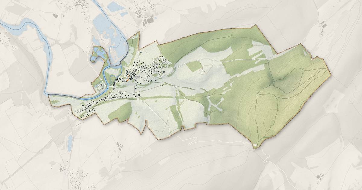 Portrait cartographique de Moncey : relief, eau, forêts, bâti et voies, calculés à partir des données de l'IGN