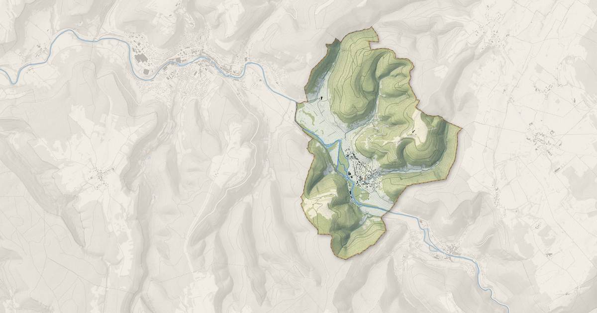 Portrait cartographique de Montgesoye : relief, eau, forêts, bâti et voies, calculés à partir des données de l'IGN