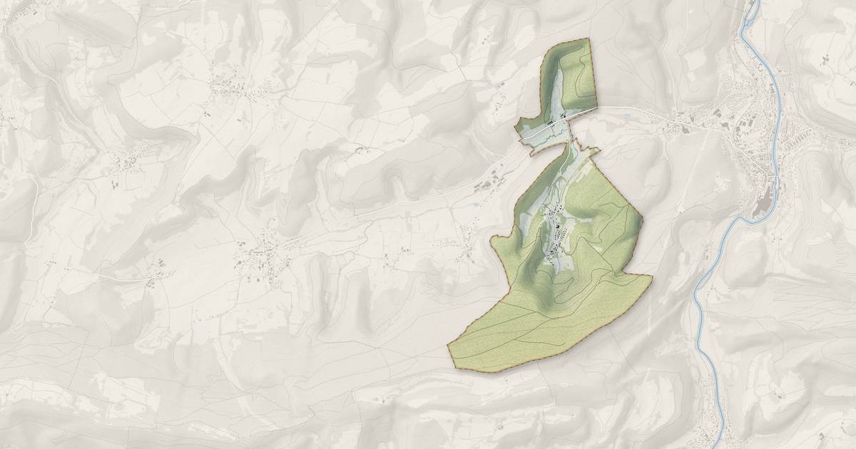 Portrait cartographique de Neuchâtel-Urtière : relief, eau, forêts, bâti et voies, calculés à partir des données de l'IGN