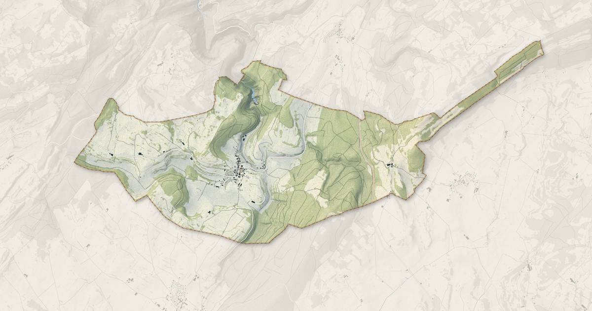 Portrait cartographique de Ouhans : relief, eau, forêts, bâti et voies, calculés à partir des données de l'IGN