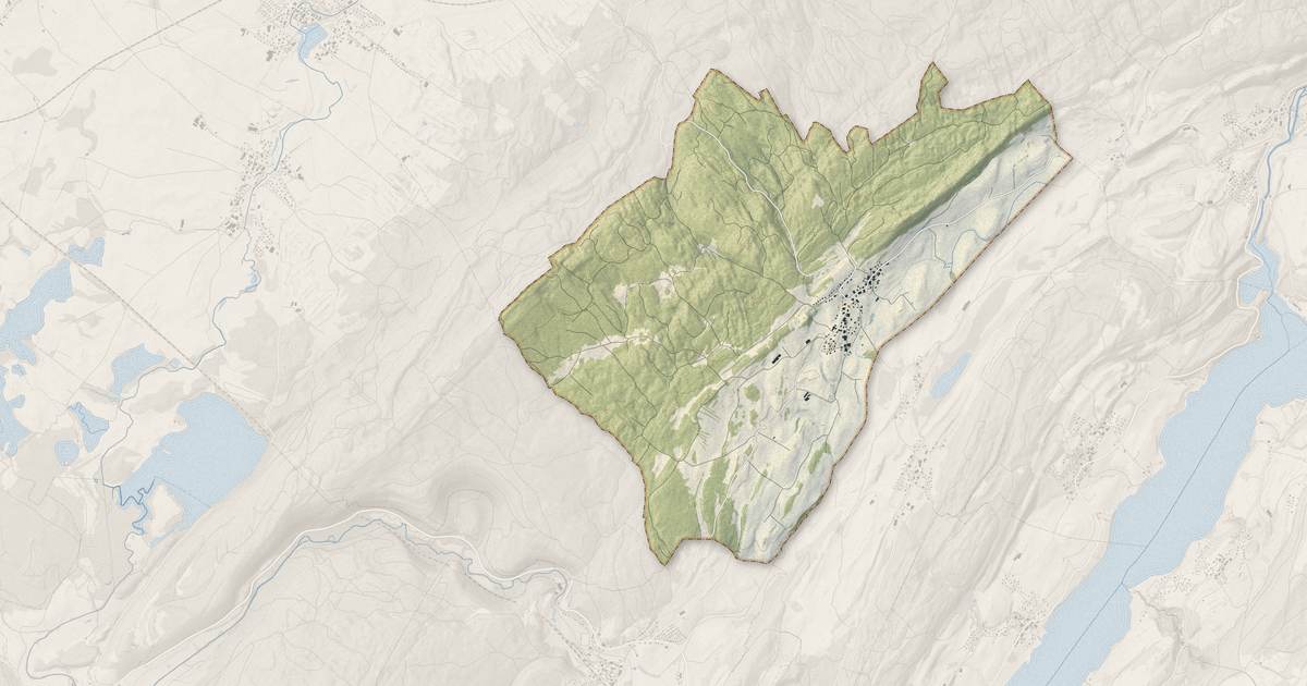 Portrait cartographique de La Planée : relief, eau, forêts, bâti et voies, calculés à partir des données de l'IGN