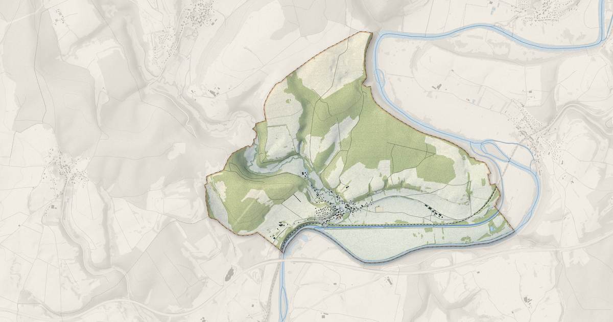 Portrait cartographique de Pompierre-sur-Doubs : relief, eau, forêts, bâti et voies, calculés à partir des données de l'IGN