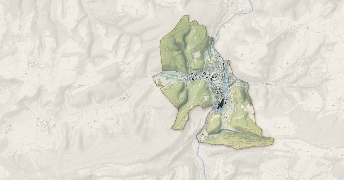 Portrait cartographique de Pont-de-Roide-Vermondans : relief, eau, forêts, bâti et voies, calculés à partir des données de l'IGN
