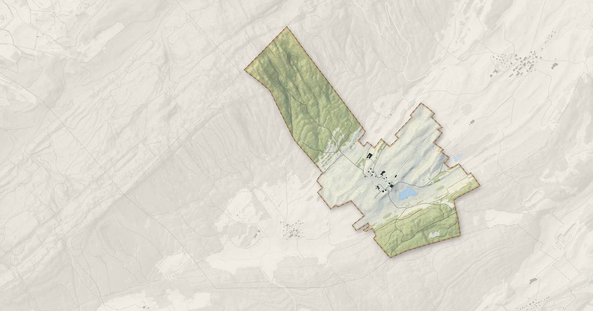 Portrait cartographique de Reculfoz : relief, eau, forêts, bâti et voies, calculés à partir des données de l'IGN