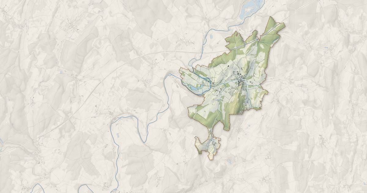 Portrait cartographique de Rougemont : relief, eau, forêts, bâti et voies, calculés à partir des données de l'IGN