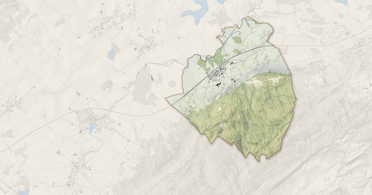 Portrait cartographique de Sainte-Colombe : relief, eau, forêts, bâti et voies, calculés à partir des données de l'IGN