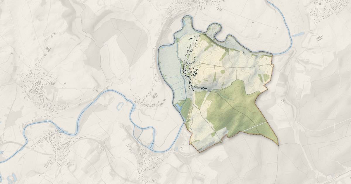 Portrait cartographique de Sauvagney : relief, eau, forêts, bâti et voies, calculés à partir des données de l'IGN