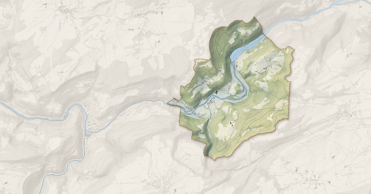 Portrait cartographique de Soulce-Cernay : relief, eau, forêts, bâti et voies, calculés à partir des données de l'IGN