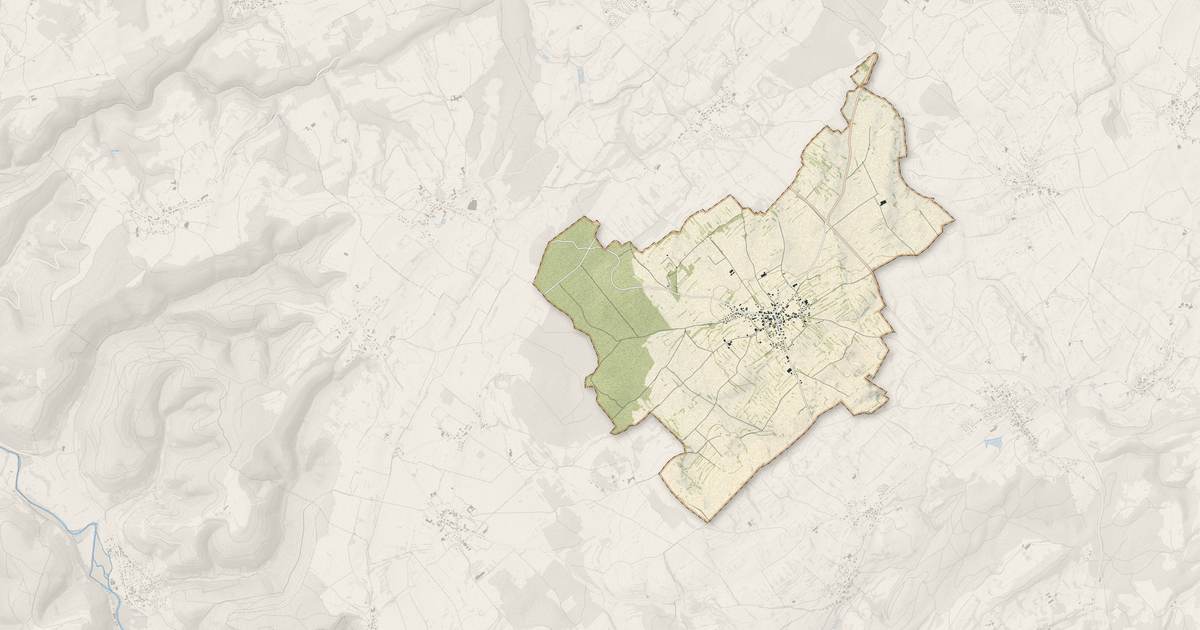Portrait cartographique de Vernierfontaine : relief, eau, forêts, bâti et voies, calculés à partir des données de l'IGN