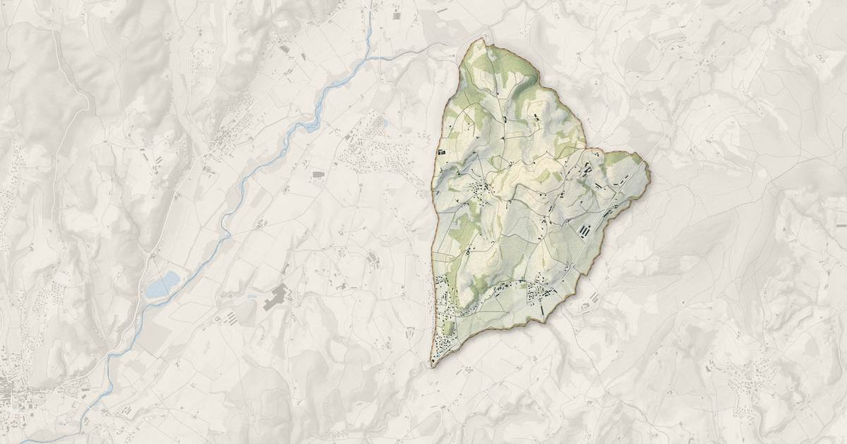 Portrait cartographique de Arthémonay : relief, eau, forêts, bâti et voies, calculés à partir des données de l'IGN