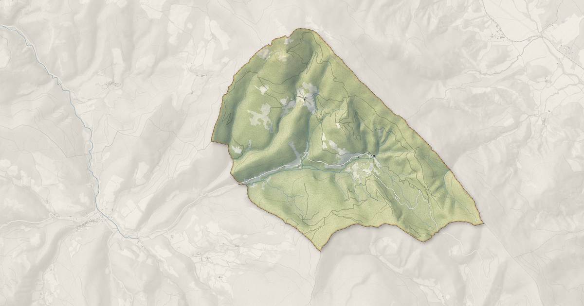 Portrait cartographique de La Bâtie-des-Fonds : relief, eau, forêts, bâti et voies, calculés à partir des données de l'IGN