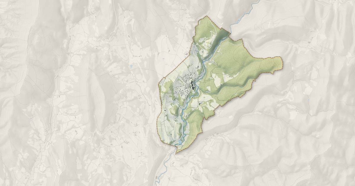 Portrait cartographique de Beaufort-sur-Gervanne : relief, eau, forêts, bâti et voies, calculés à partir des données de l'IGN