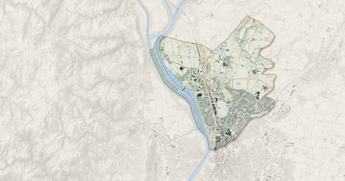 Portrait cartographique de Bourg-lès-Valence : relief, eau, forêts, bâti et voies, calculés à partir des données de l'IGN