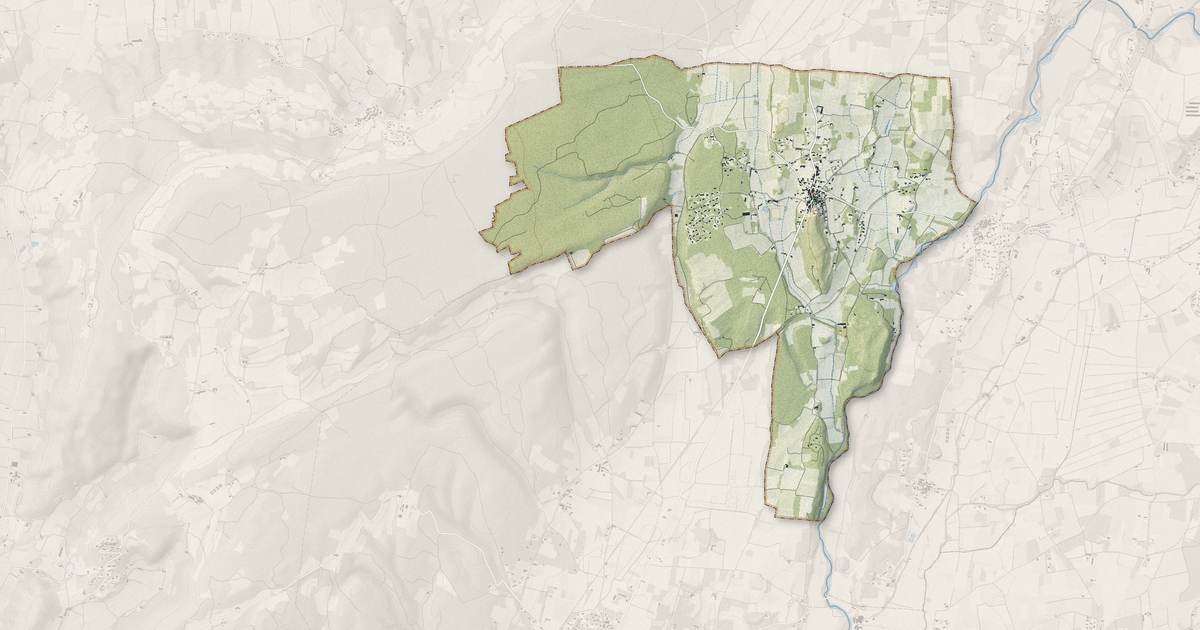 Portrait cartographique de Chamaret : relief, eau, forêts, bâti et voies, calculés à partir des données de l'IGN